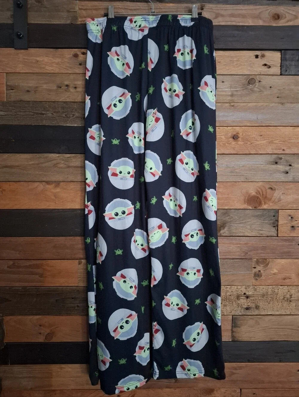 EUC Star Wars Grogu Baby Yoda Lounge Pants - Medium